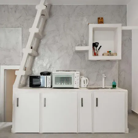 Authentic White 2bd Flat In Emporio Santorini Appartement
