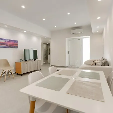 Authentic White 2bd Flat In Emporio Santorini Emporio (Santorini)